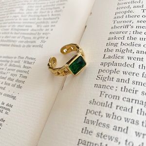 Green Emerald open band gold link statement ring